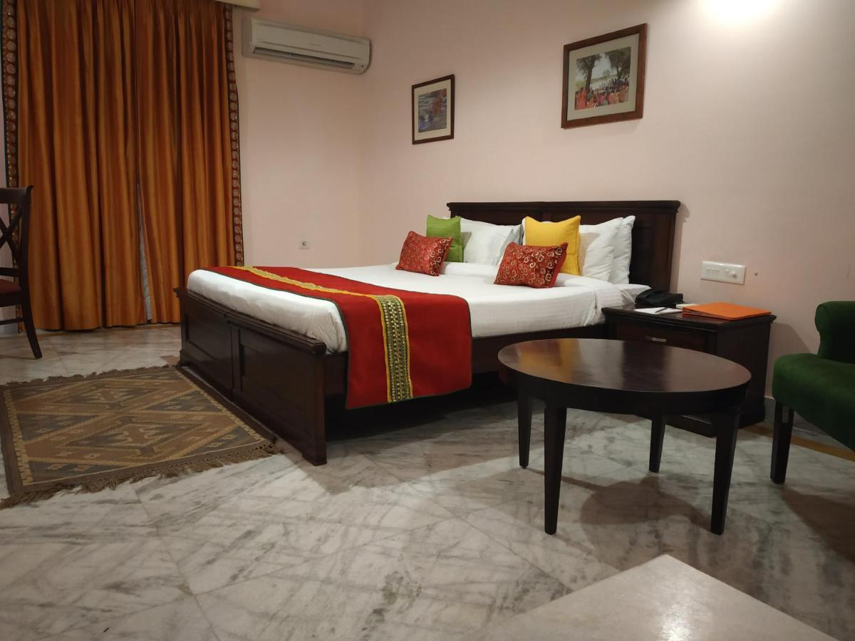 Bijolai Palace - A Inde Hotel , Jodhpur Jodhpur  Eksteriør billede